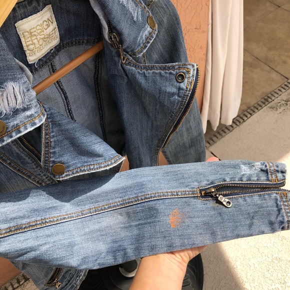 BILLABONG Design Closet Distressed Denim Jacket - Picture 6 of 8